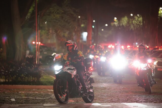 Megaoperação PM com helicóptero Águia