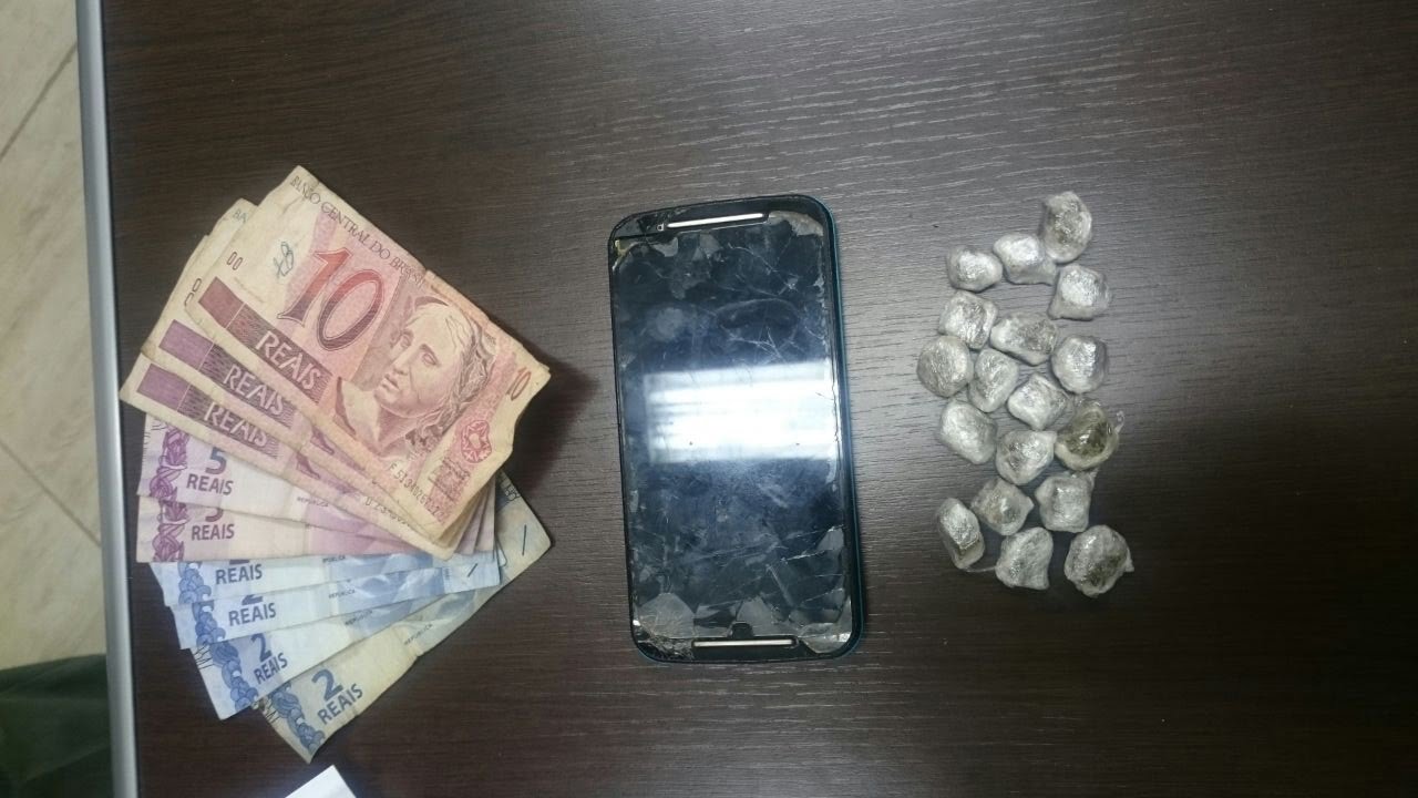 Cão farejador ajuda a localizar drogas na Pauliceia, em Piracicaba