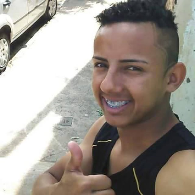 Rapaz de 21 anos morre a caminho do trabalho