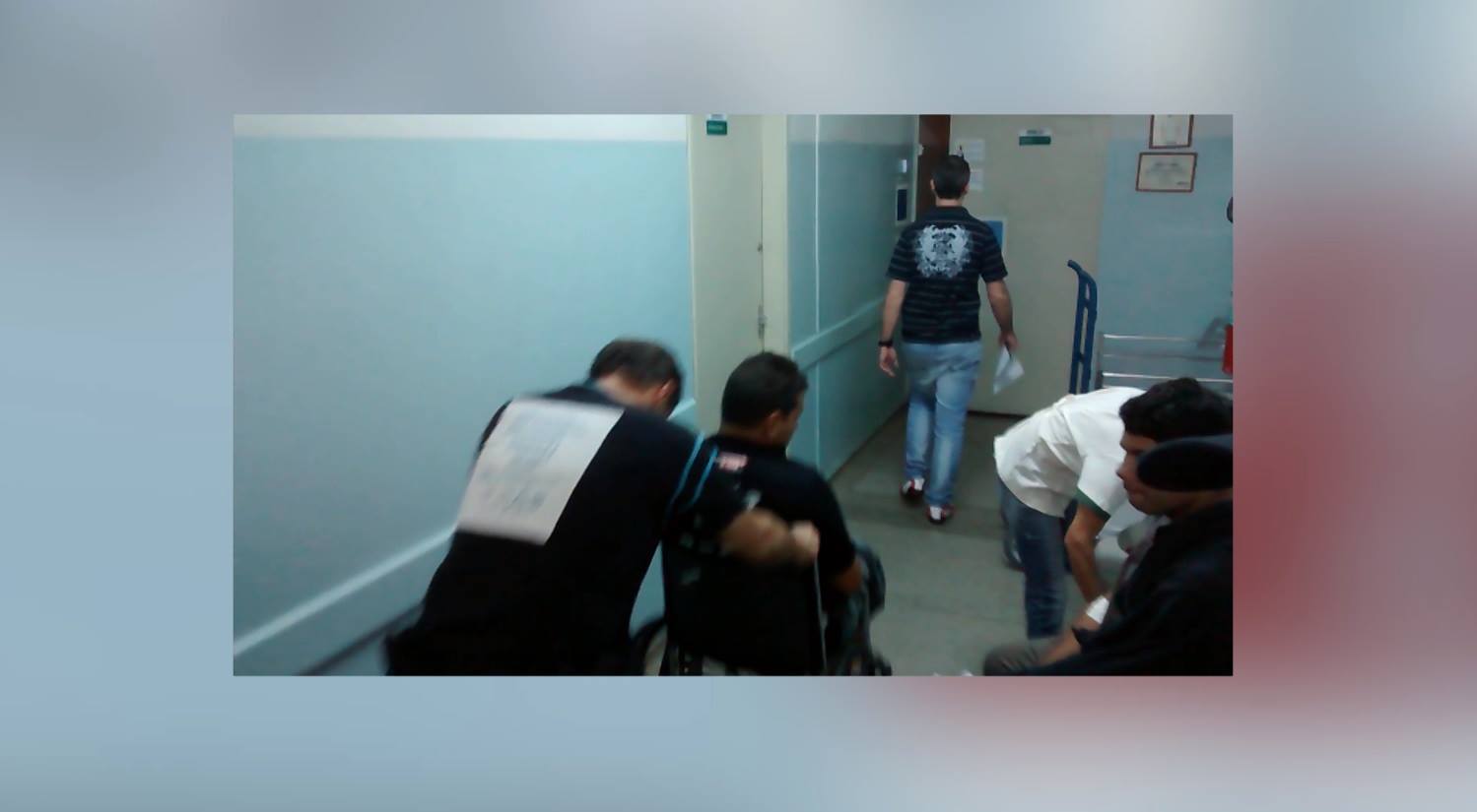 Imagem mostra assassÃ­no ferido chegando ao Pronto Socorro da Vila Rezende - Foto: Valter Martins / Piracicaba em Alerta