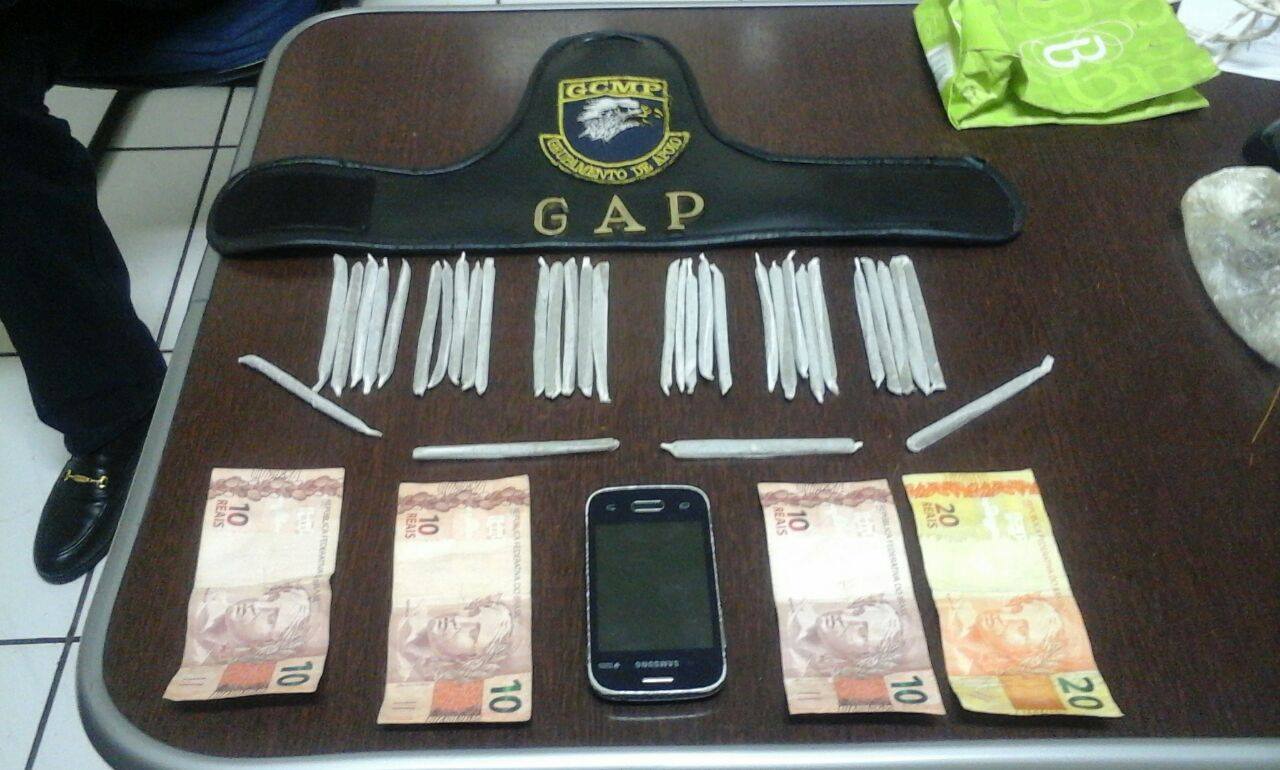 Preso pelo GAP, homem confessa que vendia maconha a R$ 5 no Algodoal Preso pelo GAP, homem confessa que vendia maconha a R$ 5 no Algodoal