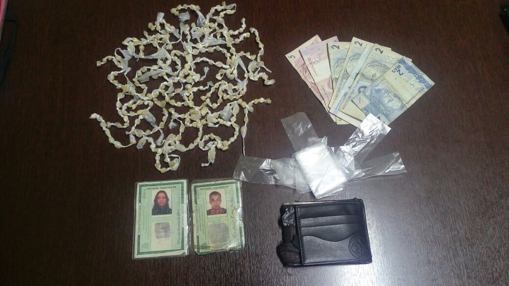 Homem e esposa são presos traficando em rua de Piracicaba