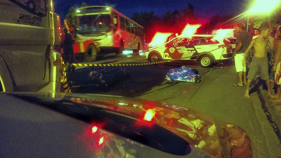 Motociclista morre em acidente com caminhão em Piracicaba
