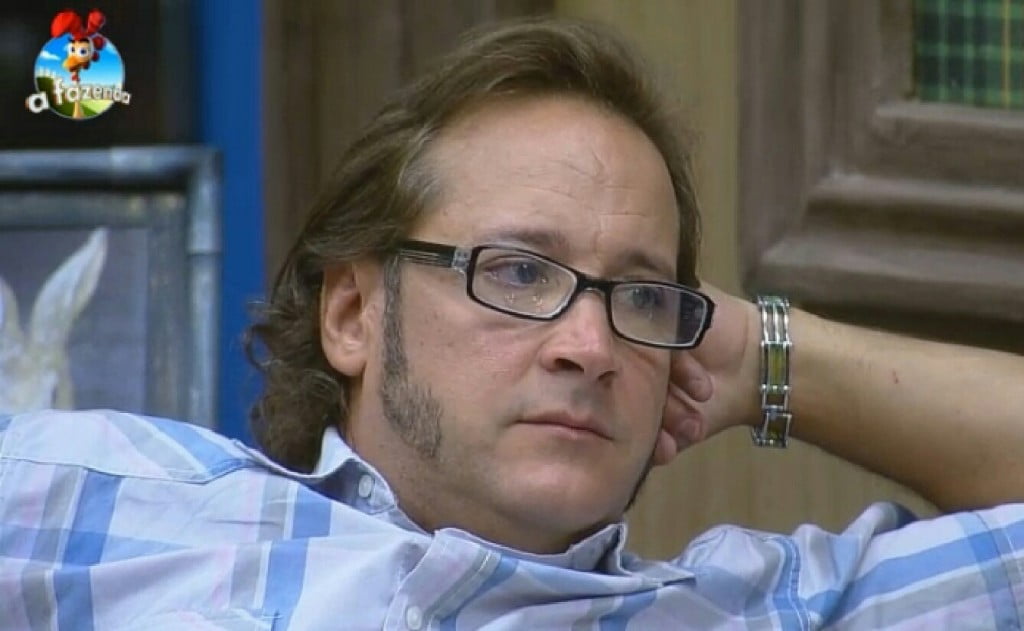 BOMBA: Ex-Menudo de “A Fazenda” tem prisão decretada e terá que abandonar o reality