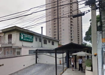 Menina de seis anos morre após cair do 20º andar de prédio