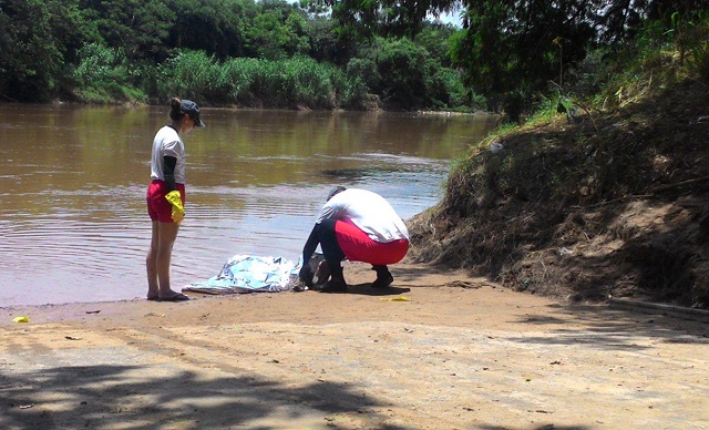 Cadáver feminino é encontrado boiando no rio Piracicaba