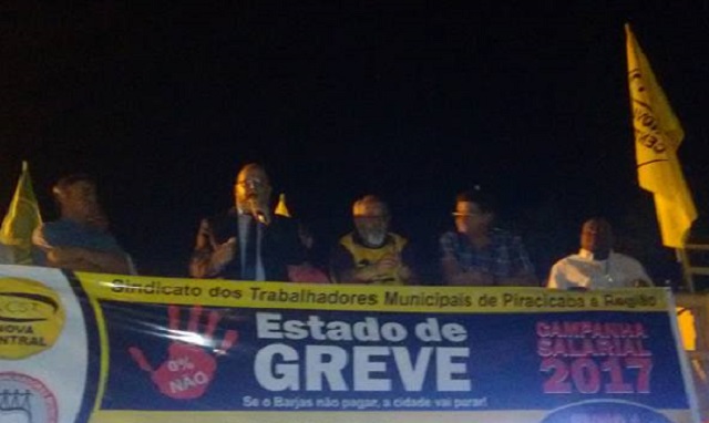 Servidores municipais de Piracicaba recusam proposta de Barjas e decretam greve