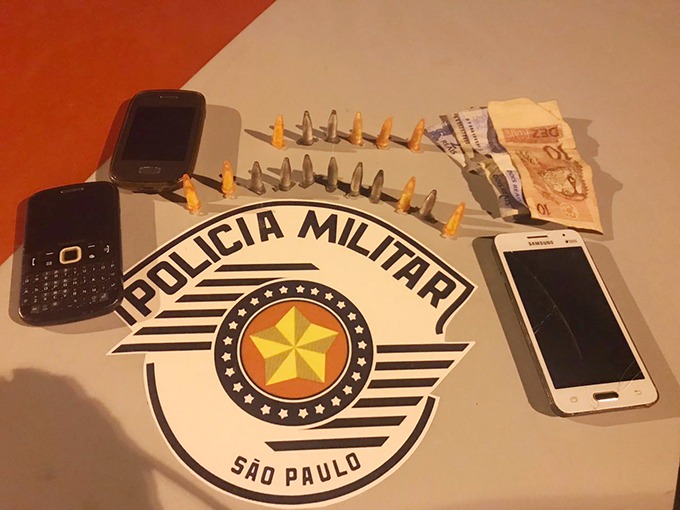 PM prende jovem por tráfico de drogas em Capivari