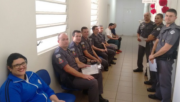 PMs doam sangue para o Hemonúcleo da Santa Casa de Piracicaba