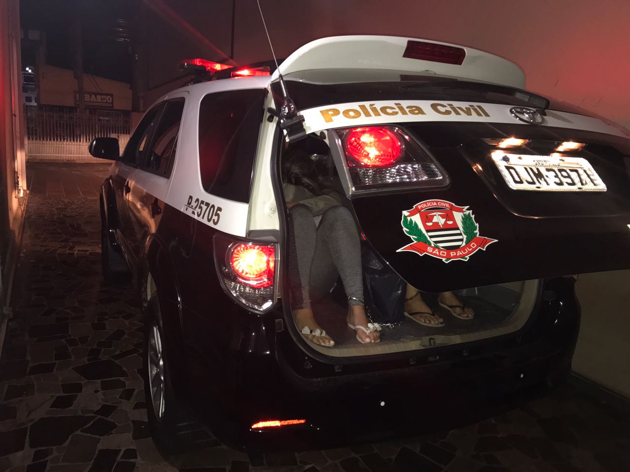 Mulheres são presas por tráfico de entorpecentes que tinha como destino cadeias da região