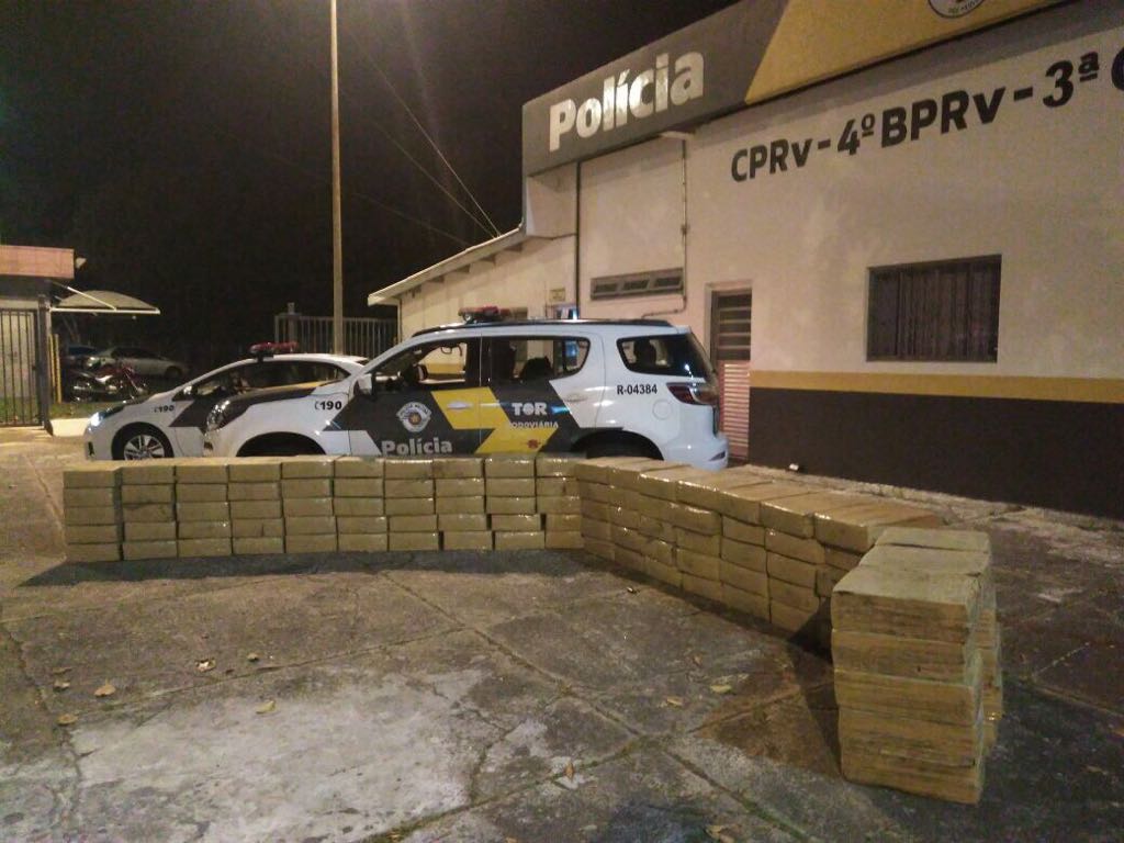 Polícia Rodoviária apreende caminhão com duas toneladas de maconha em Campinas