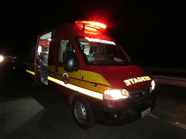 Em Piracicaba, homem de 32 anos morre após veículo capotar e cair sobre ele