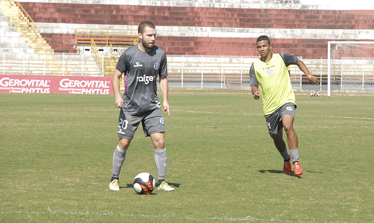 Em busca da trinca, XV recebe o Linense no Barão