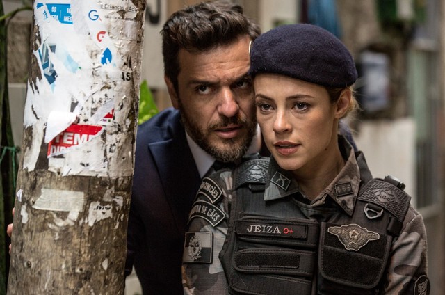 Traída por Zeca, Jeiza e Caio engatam romance em “A Força do Querer”