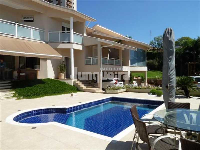 Conheça a mansão à venda por mais de R$ 2 milhões em Piracicaba