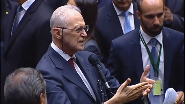 Deputado federal Mendes Thame, de Piracicaba, vota contra Temer