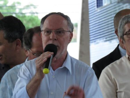 Barjas Negri autoriza contratação de 423 servidores para início do ano letivo Barjas Negri