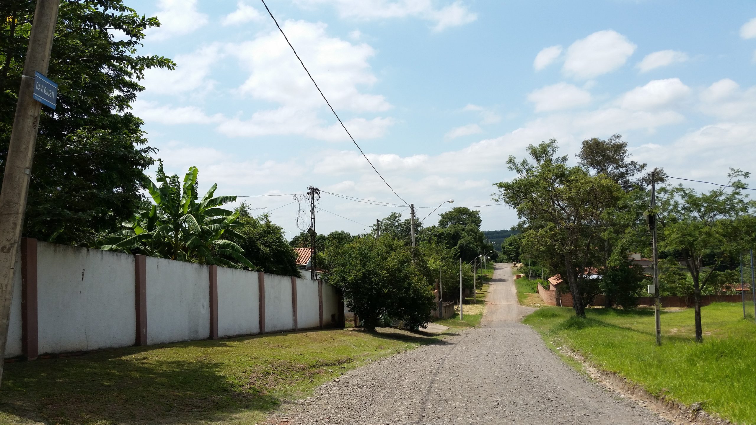 Barjas anuncia asfalto para bairro do distrito de Santa Terezinha, em Piracicaba
