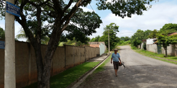 Rua Renato de Oliveira, no bairro Lago Azul (Distrito de Ártemis), será uma das contempladas com o serviço de pavimentação e infraestrutura.