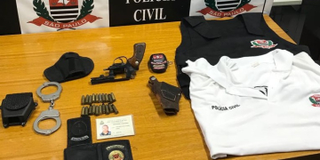 DIG (Delegacia de Investigações Gerais) prende homem que se passava por falso policia. Foto: Divulgação.