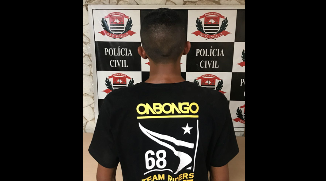 Homem que exibiu metralhadora no Bosques se apresenta à polícia