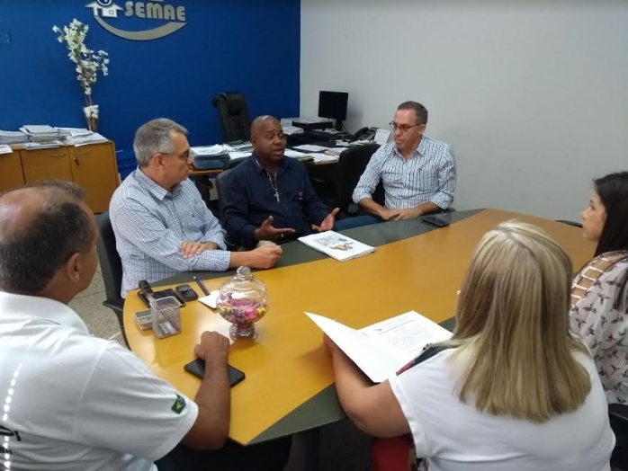 Sindicato de Piracicaba fecha parceria com Semae para oferecer curso de pedreiro