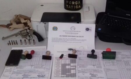 Homem é preso em Sorocaba suspeito de falsificar diplomas escolares