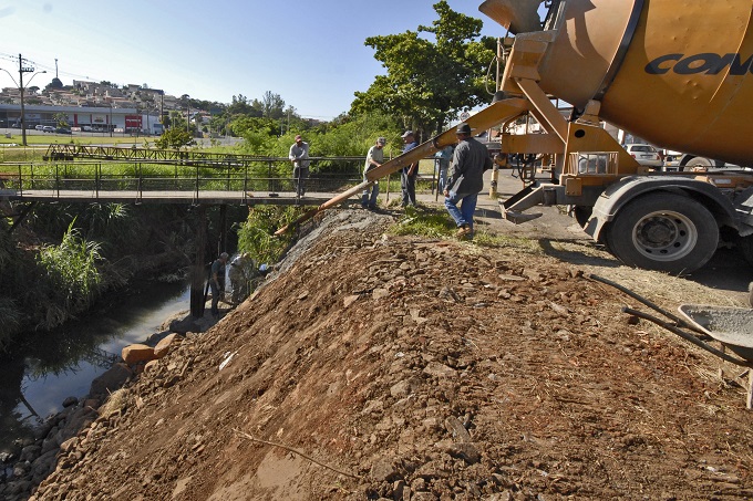 Prefeitura de Piracicaba conclui restauração de passarela no Jardim Planalto