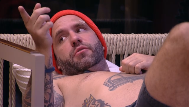 “Não suporto a cara dele”, diz Mahmoud sobre o brother Caruso