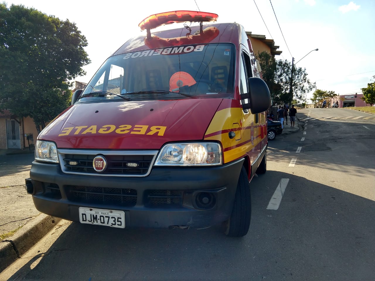 Jovem de bicicleta invade avenida e acaba atropelado, em Piracicaba