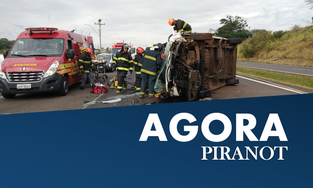 Ambulância capota em rodovia de Piracicaba e congestiona trânsito