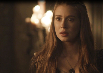 Amália em Deus Salve o Rei