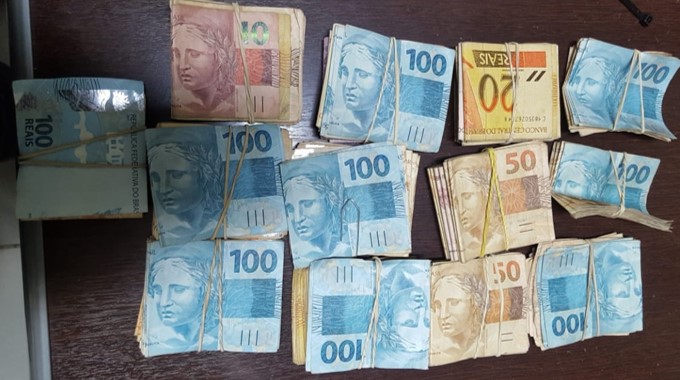 Um bandido é morto e outros dois são presos após roubo, em Piracicaba