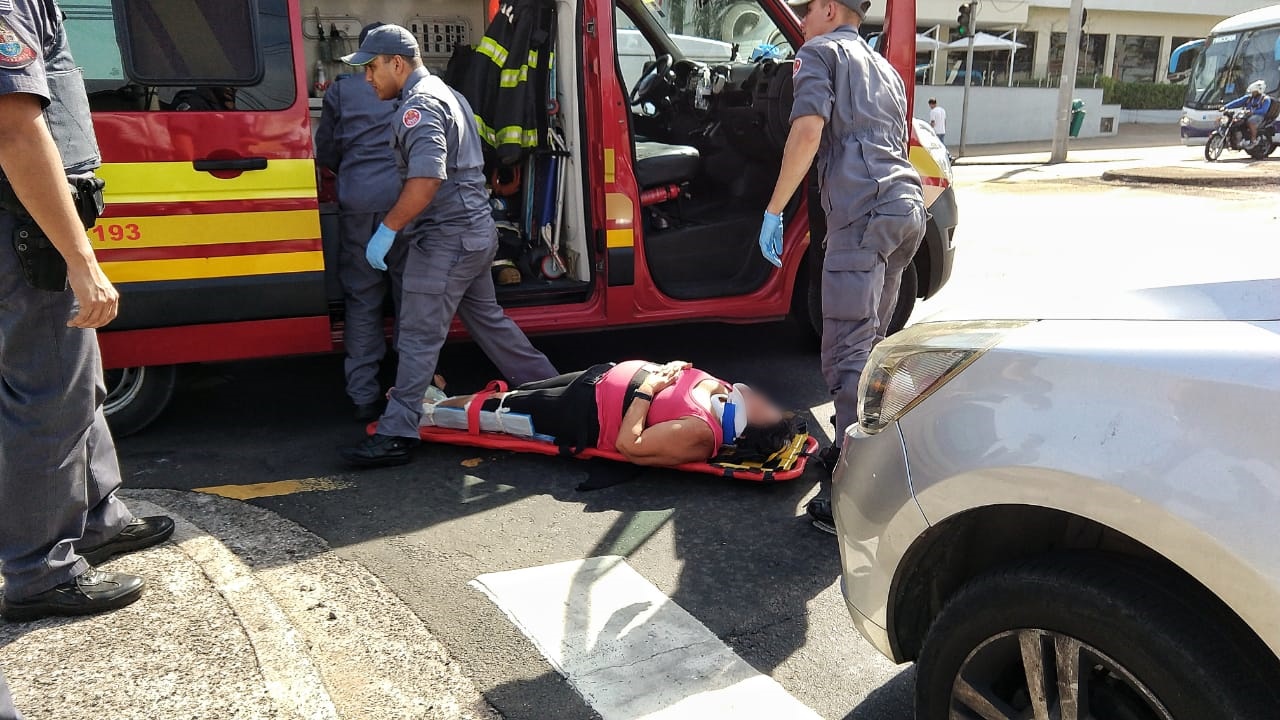 Mulher de 62 anos é levada a Unimed após atropelamento, em Piracicaba