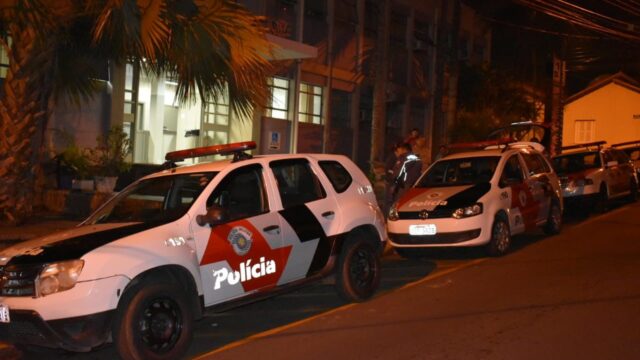 Em Piracicaba, homem é encontrado morto em frente a bar no Centro
