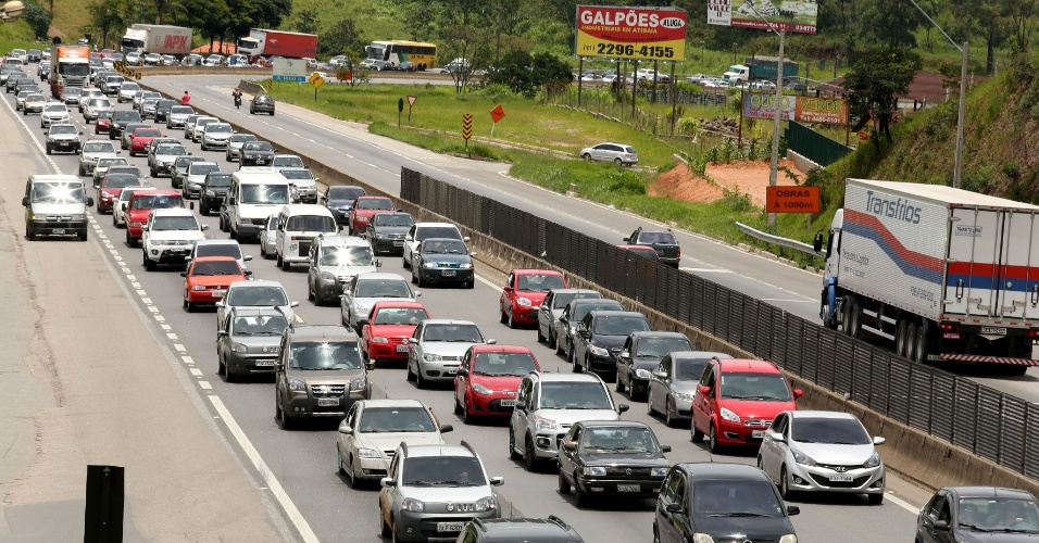 Carnaval: cresce movimento em estradas e rodoviárias de São Paulo