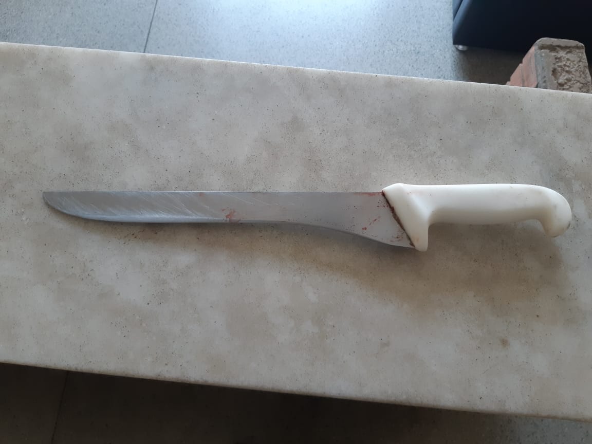 Drogado, homem tenta matar ex-namorada que segurava a filha do casal, de um ano