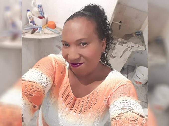 Mulher encontrada morta em terreno é enterrada em Capivari (SP)