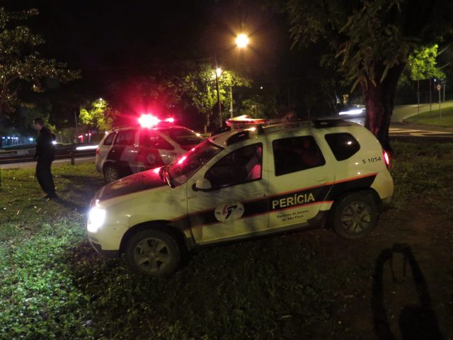 Criminosos esquartejam e queimam pessoa em canavial na região de Piracicaba (SP) perícia