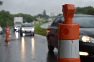 trânsito chuva