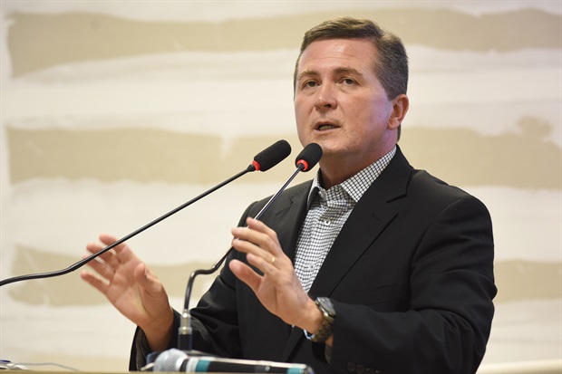 Vereador cobra melhorias no sistema de saúde pública de Piracicaba