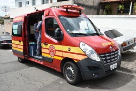 Briga entre familiares termina com uma pessoa esfaqueada, em Piracicaba Piracicaba