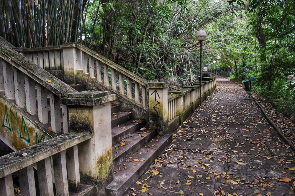 Parque do Mirante em Piracicaba (SP) tem trecho interditado por deslizamento de terra