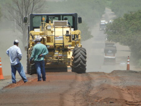 Estrada da Ceagesp, em Piracicaba, passa por obras de pavimentação Piracicaba