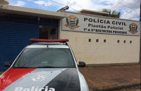 Motociclista morre após sofrer acidente em rua esburacada