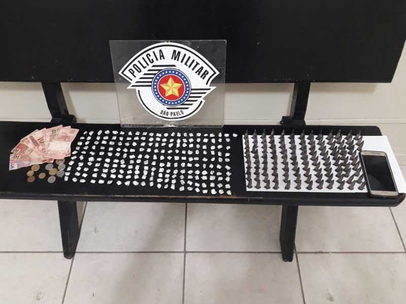 Polícia Militar prende homem com drogas em Capivari (SP)