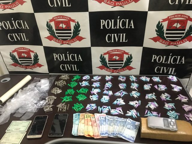 DISE de Piracicaba apreende mais de R$ 6 mil reais em drogas