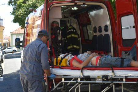Homem sofre mal súbito, desmaia e é socorrido às pressas, em Piracicaba Homem sofre mal súbito, desmaia e é socorrido às pressas, em Piracicaba