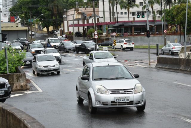 Projeto do Governo de SP permite transferência de veículos mesmo com IPVA a vencer
