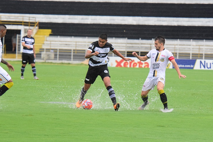Embalado por três vitórias consecutivas, XV enfrenta o Linense no Barão